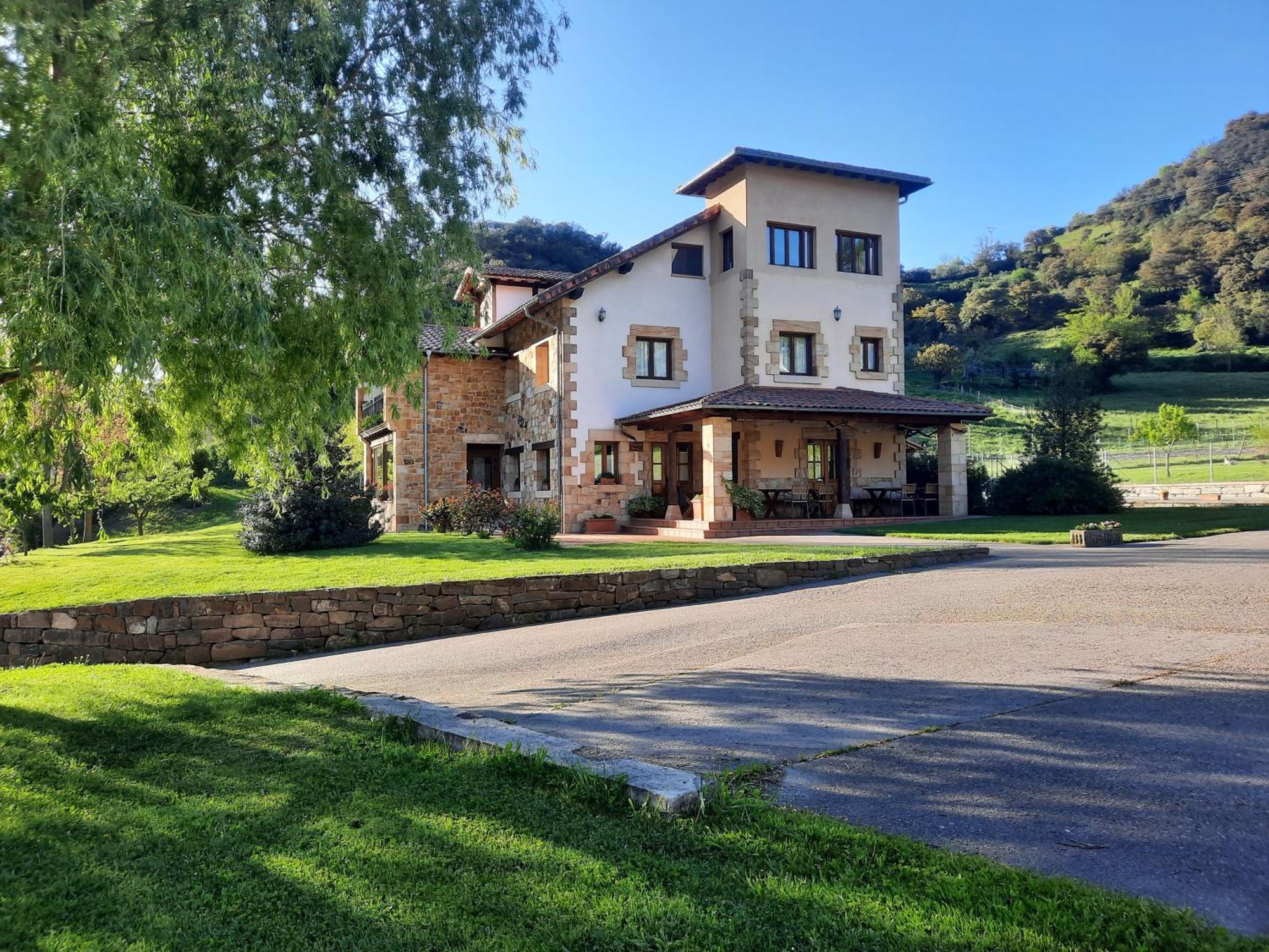 Posada El Hoyal Pesaguero-La Parte Buitenkant foto